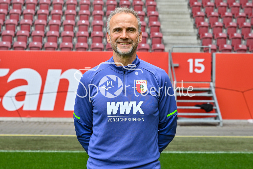 FC Augsburg 2025/26 | Marco LANGER / Einzelfoto / Freisteller / Media Day FC Augsburg: WWK-Arena am 06.08.2025