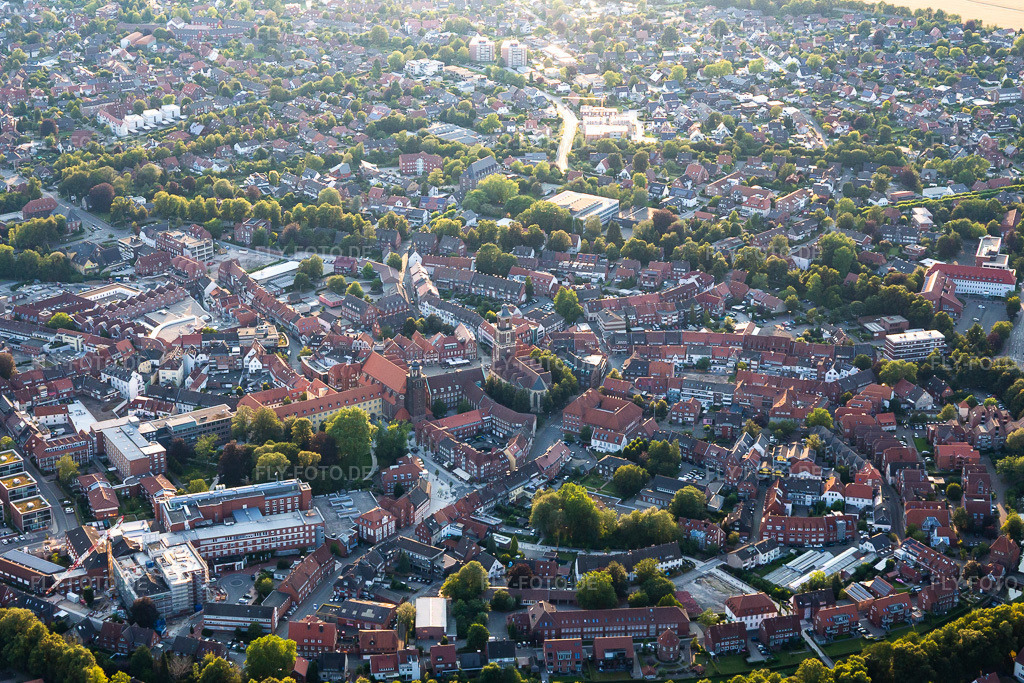 Luftbild: Innenstadt in Coesfeld im Bundesland Nordrhein-Westfalen in Deutschland. Foto: IMG_008104.jpg vom 13.07.2020 durch Werner Riehm/FLY-FOTO.de