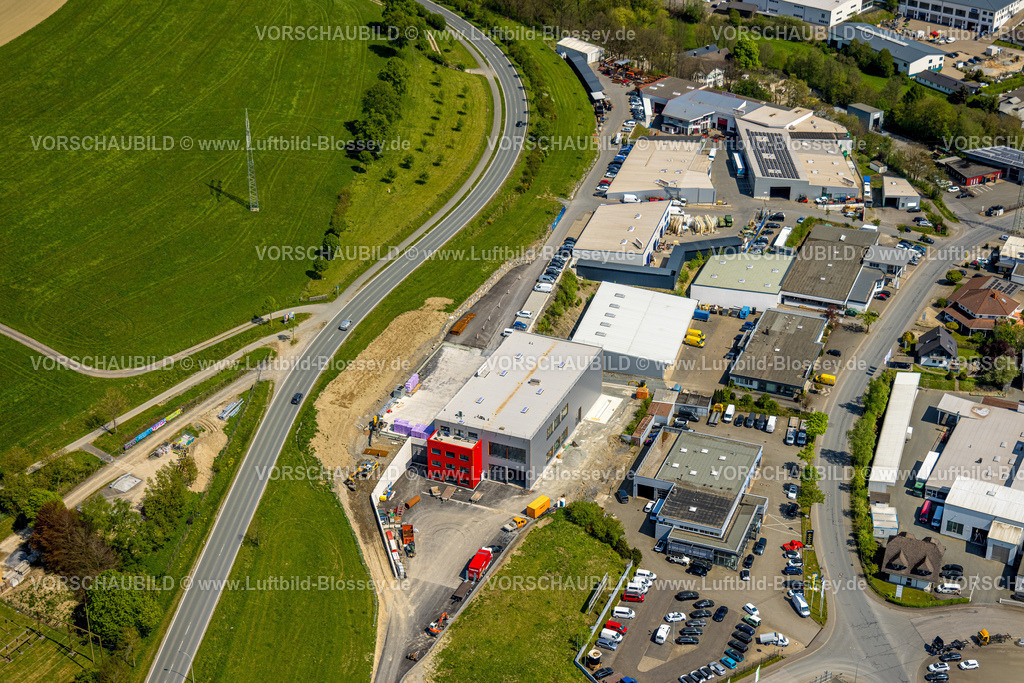 Schmallenberg240505304 | Luftbild, Bundesstraße B236, Gewerbegebiet Auf der Lake, Schmallenberg, Sauerland, Nordrhein-Westfalen, Deutschland