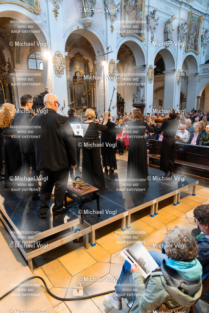 TAM25_K.05__Michael-Vogl_027_5007 | Tage Alter Musik Regensburg K.05 Basilika St. Emmeram Xenia Löffler, Alfredo Bernardini, Michael Bosch, Oboe Batzdorfer Hofkapelle (Deutschland) Musik aus der Fürst Thurn und Taxis Hofbibliothek Regensburg Daniel Deuter Konzertmeister Foto: Michael Vogl