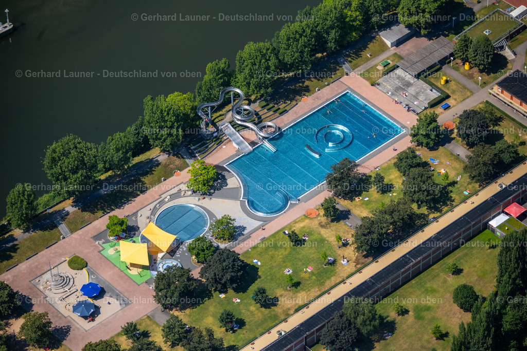 4034597 | Inselbad Stuttgart