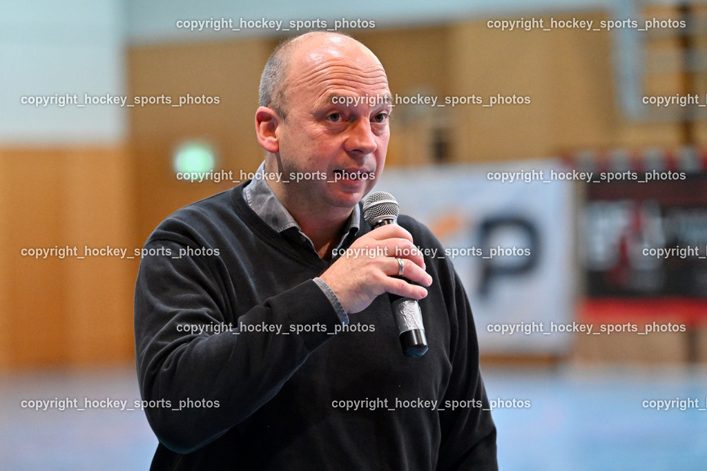 Carinthia Flamengo Futsal Club vs. Futsal Klagenfurt | Kärntner Fussball Präsident Martin Mutz, Carinthia Flamengo Futsal Club vs. Futsal Klagenfurt, Carinthia Flamengo Futsal Club vs. Futsal Klagenfurt am 01.12.2024 in Klagenfurt (Ballspielhalle Viktring), Austria, (Photo by Bernd Stefan)