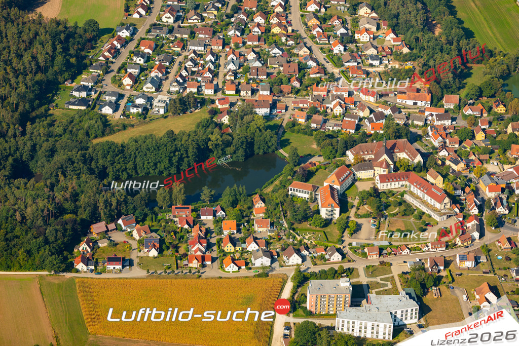 Das Luftbild zeigt :  Abenberg - Die Luftaufnahme wurde 2024 vom UL-Flugzeug aus erstellt ( keine Drohne ) - Hochauflösende Luftaufnahme - Für grossformatige Ausdrucke geeignet. Die Geschenkidee !Mit Lizenz und Bildrechte bestellbar