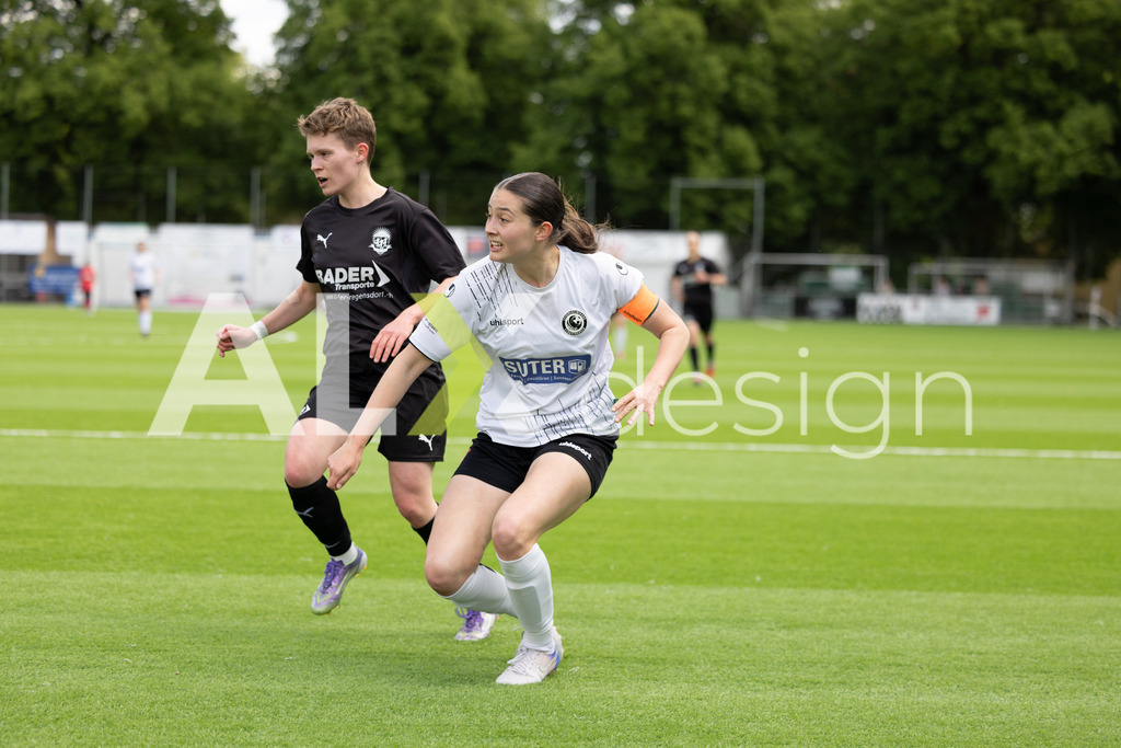 Fußball I Frauen I Saison 2025-2026 I Frauen 3. Liga | FVRZ Gruppe 2 | 18. Spieltag I Spielvereinigung Schaffhausen Damen 1 - Team Furttal Zürich I 17.05.2026 | Hochwertige Sportfotos kaufen & lizenzieren für Medien, Vereine, Agenturen & Sportler:innen. Entdecke professionelle Sportfotografie im Bildshop von Alexander Franzen. - Realisiert mit Pictrs.com