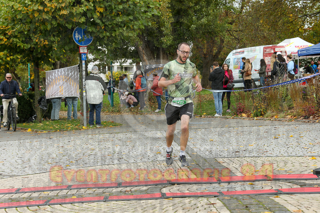 241020_1057_EX1_0485 | Sportfotografie im Rhein-Sieg Kreis, Köln, Bonn, NRW, Rheinland Pfalz, Hessen, etc. Unser Tätigkeitsfeld umfasst den Laufsport vom Volkslauf über den Marathon, Duathlon, Triathon bis zum Ultralauf wie Kölnpfad Ultra oder Schindertrail.
