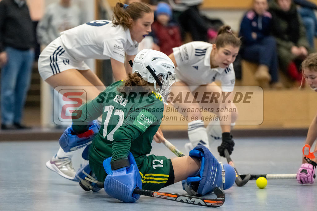 HK_20241201_109492 | 1. Bundesliga Halle Damen Düsseldorfer HC - Schwarz Weiss Köln am 1.12.2024 DHC, Düsseldorf , Tizia Gross ( Düsseldorfer HC #12 )