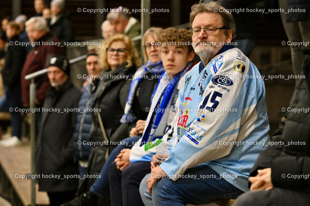 EHC Althofen vs. ESC Steindorf 6.3.2024 | Besucher Stadthalle Althofen, ESC Steindorf Fans, EHC Althofen vs. ESC Steindorf 6.3.2024, EHC Althofen vs. ESC Steindorf am 06.03.2024 in Althofen (Stadthalle Althofen ), Austria, (Photo by Bernd Stefan)