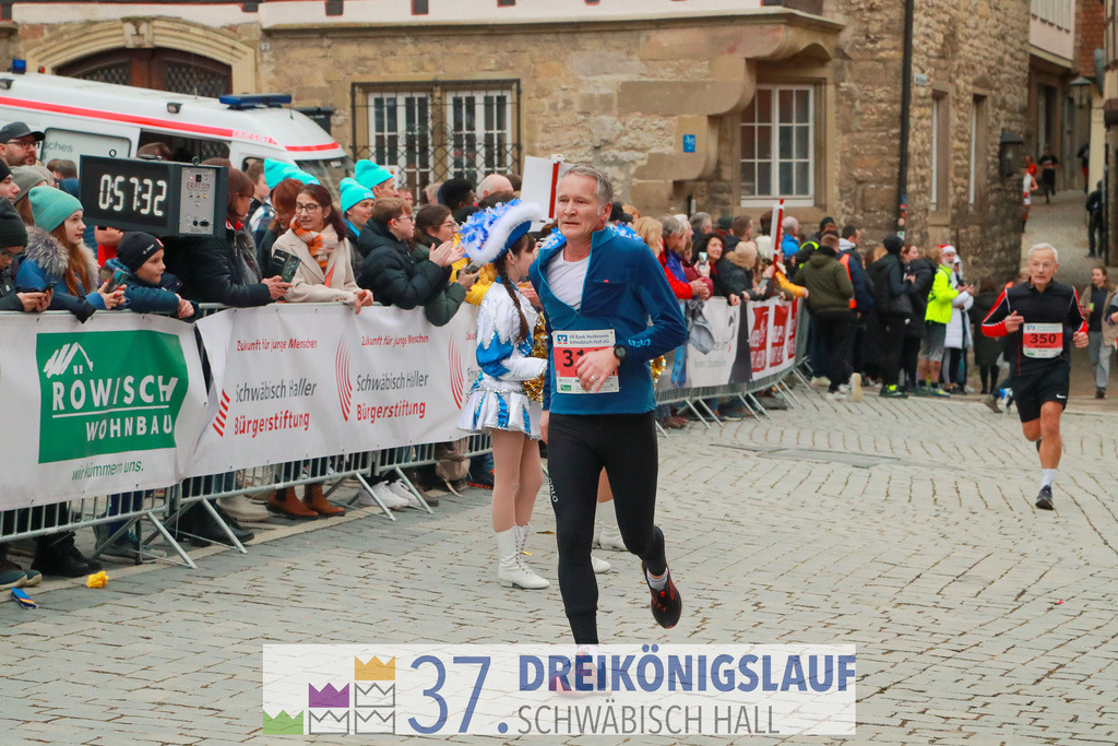 VR Bank Hauptlauf 10000m | 3 Koenigslauf 2023 - Realisiert mit Pictrs.com