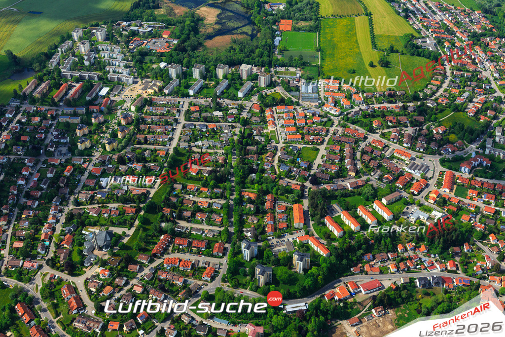 Die Luftaufnahme der Stadt Kempten Allgäu wurde vom UL-Flugzeug heraus erstellt ( keine Drohne )- hohe Auflösung für beste Qualität