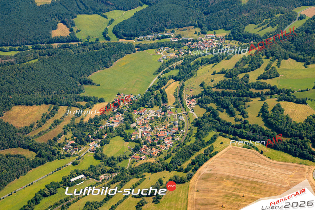 Das Luftbild zeigt : Quittelsdorf Königsee - Die Luftaufnahme wurde 2024 vom UL-Flugzeug aus erstellt ( keine Drohne ) - Hochauflösende Luftaufnahme - Für grossformatige Ausdrucke geeignet. Die Geschenkidee !Mit Lizenz und Bildrechte bestellbar