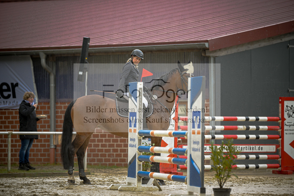 20240505-DOS_7368 | Entdecke hochwertige Reitturnierfotos von Foto Oger. Professionell, emotional und authentisch – jetzt Lieblingsmomente im Shop bestellen.Deutschlandweite Turnierfotografie. - Realisiert mit Pictrs.com