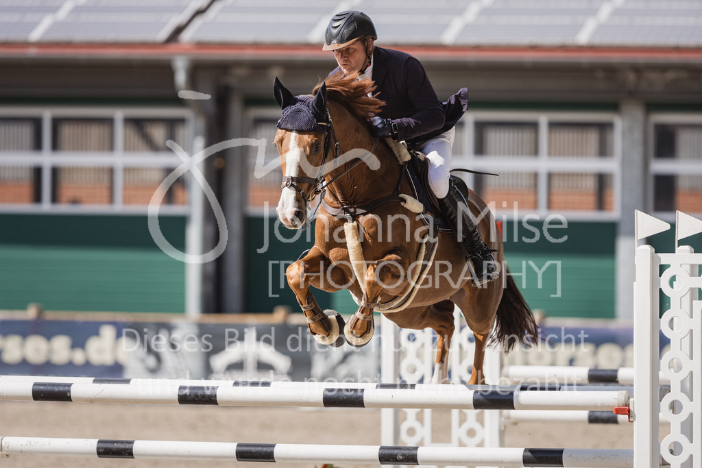 230516_Mühlen_04SprPf-L-496 | Deine schönsten Turniermomente als professionelle Fotos! Entdecke hochwertige Pferdesport-Fotografie im Online-Shop. Jetzt Fotos finden & bestellen!