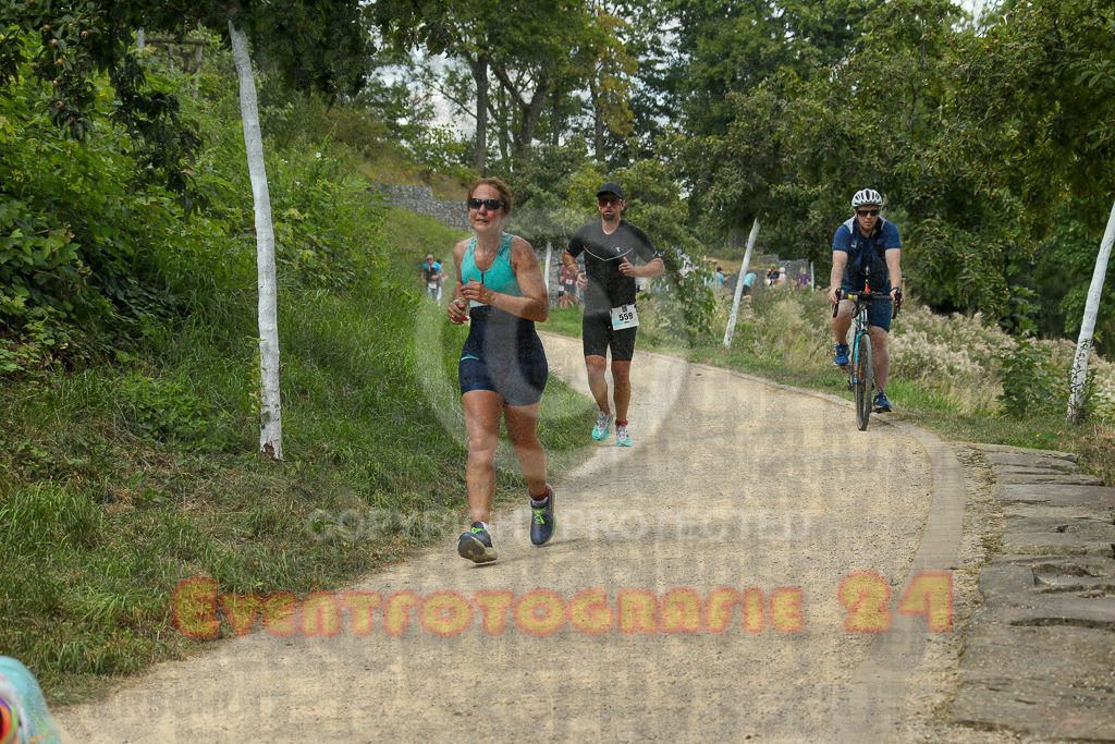 250824_1345_EX1_3559 | Sportfotografie im Rhein-Sieg Kreis, Köln, Bonn, NRW, Rheinland Pfalz, Hessen, etc. Unser Tätigkeitsfeld umfasst den Laufsport vom Volkslauf über den Marathon, Duathlon, Triathon bis zum Ultralauf wie Kölnpfad Ultra oder Schindertrail.