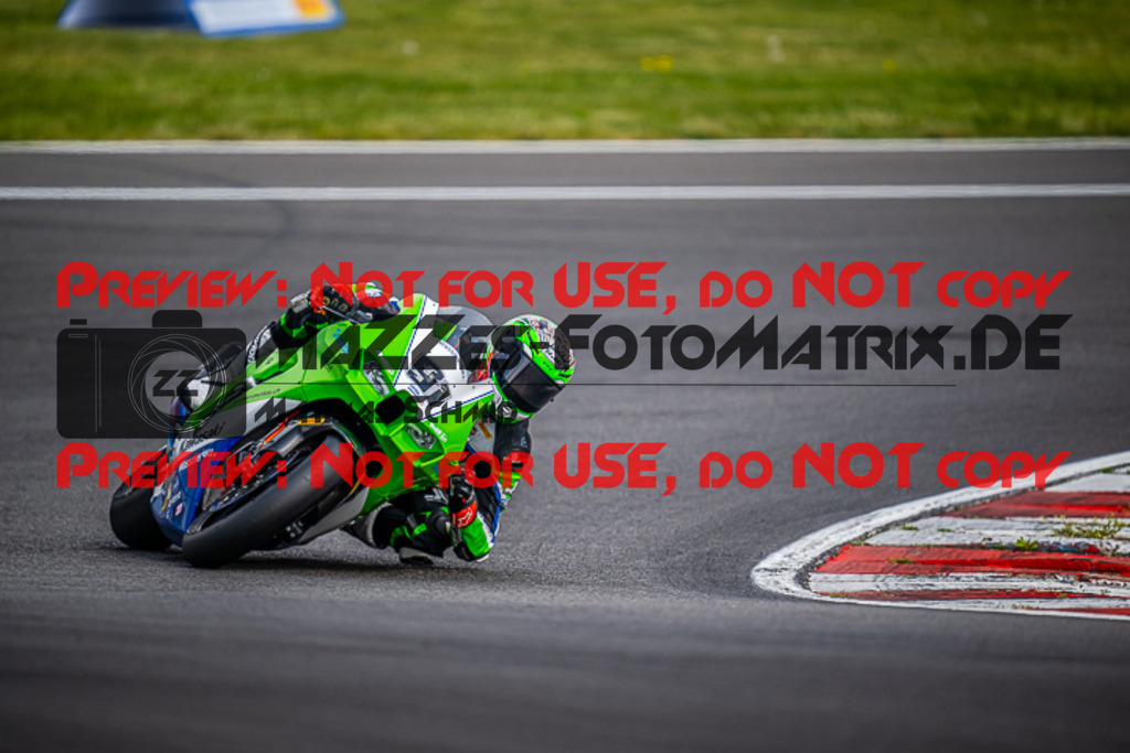 MaZZes_FotoMatrix_220508_93196 | Fotograf Mathias Schmid
Sportfotograf,
Eventfotograf,
Hochzeitsfotograf,
Portraitfotograf