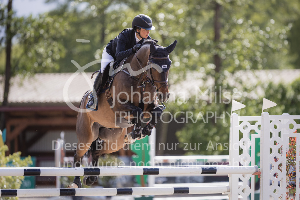 230516_Mühlen_05SprPf-L-508 | Deine schönsten Turniermomente als professionelle Fotos! Entdecke hochwertige Pferdesport-Fotografie im Online-Shop. Jetzt Fotos finden & bestellen!