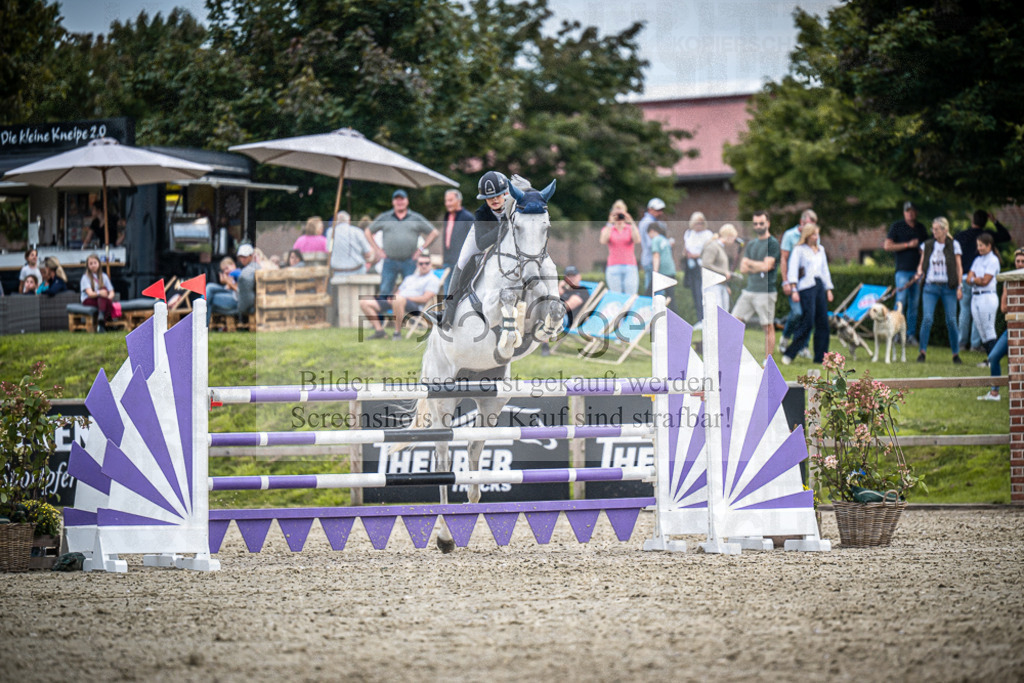 DOS_4529 | Entdecke hochwertige Reitturnierfotos von Foto Oger. Professionell, emotional und authentisch – jetzt Lieblingsmomente im Shop bestellen.Deutschlandweite Turnierfotografie. - Realisiert mit Pictrs.com
