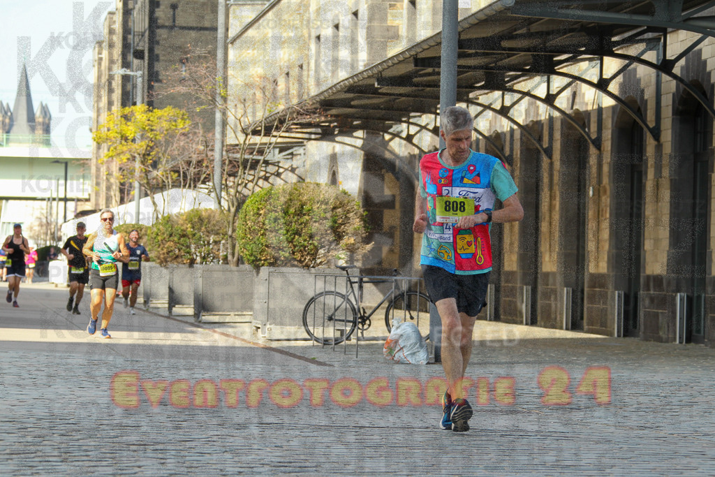 250920_1457_EV4_7661 | Sportfotografie im Rhein-Sieg Kreis, Köln, Bonn, NRW, Rheinland Pfalz, Hessen, etc. Unser Tätigkeitsfeld umfasst den Laufsport vom Volkslauf über den Marathon, Duathlon, Triathon bis zum Ultralauf wie Kölnpfad Ultra oder Schindertrail.