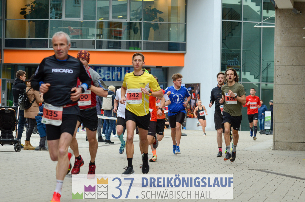 VR Bank Hauptlauf 10000m | 3 Koenigslauf 2023 - Realisiert mit Pictrs.com