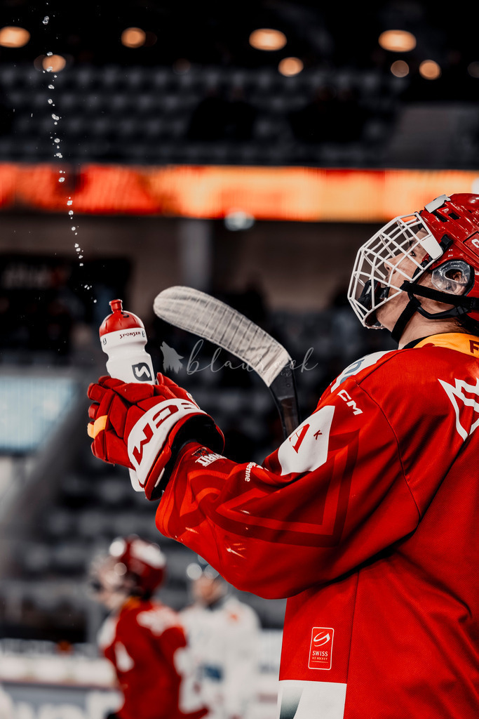 EHCB vs GCK 20260104-8614 | Sportbilder, Sportfotograf, Hochzeits- und Eventfotografin, Flugshows, Portraits und Tiershooting, Aviation, Downhill, Nationalleague, Swissleague, International