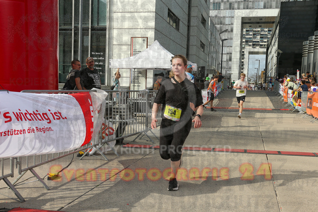250920_1534_EX1_0060 | Sportfotografie im Rhein-Sieg Kreis, Köln, Bonn, NRW, Rheinland Pfalz, Hessen, etc. Unser Tätigkeitsfeld umfasst den Laufsport vom Volkslauf über den Marathon, Duathlon, Triathon bis zum Ultralauf wie Kölnpfad Ultra oder Schindertrail.