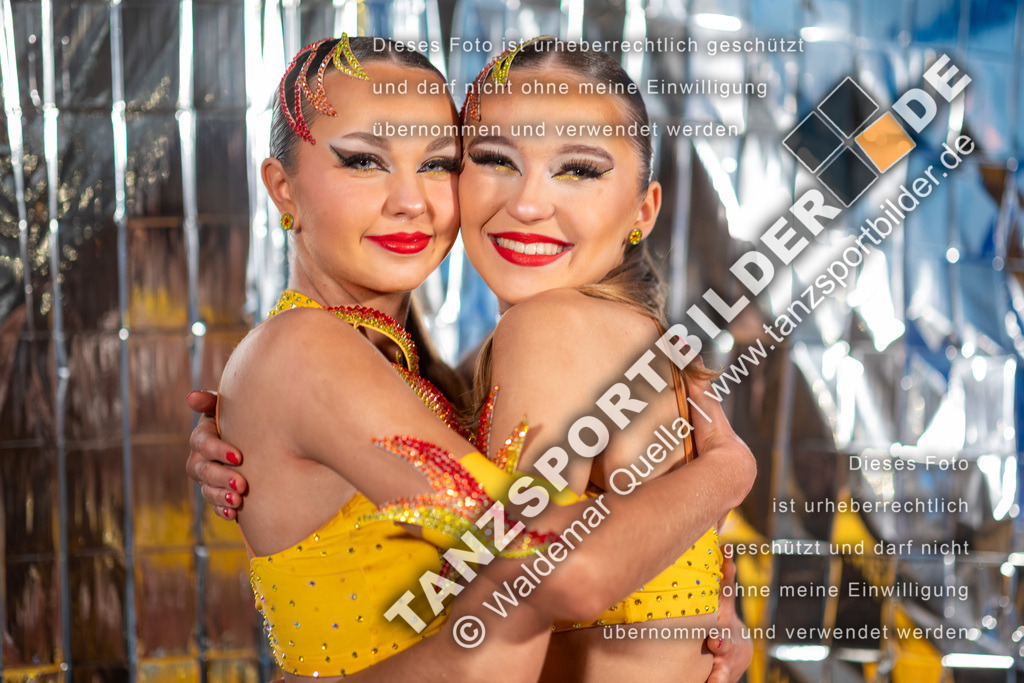 20260322-13406 | Hier finden Sie Tanz Bilder vom Latein und Standard Formationen tanzen. Sportbilder vom Tanzsport. Schöne Fotos und von Weltmeisterschaft, Europameisterschaft, Bundesliga, Regionalliga, Oberliga und Landesliga sowie von GOC Stuttgart, DanceComp, WM Bremen