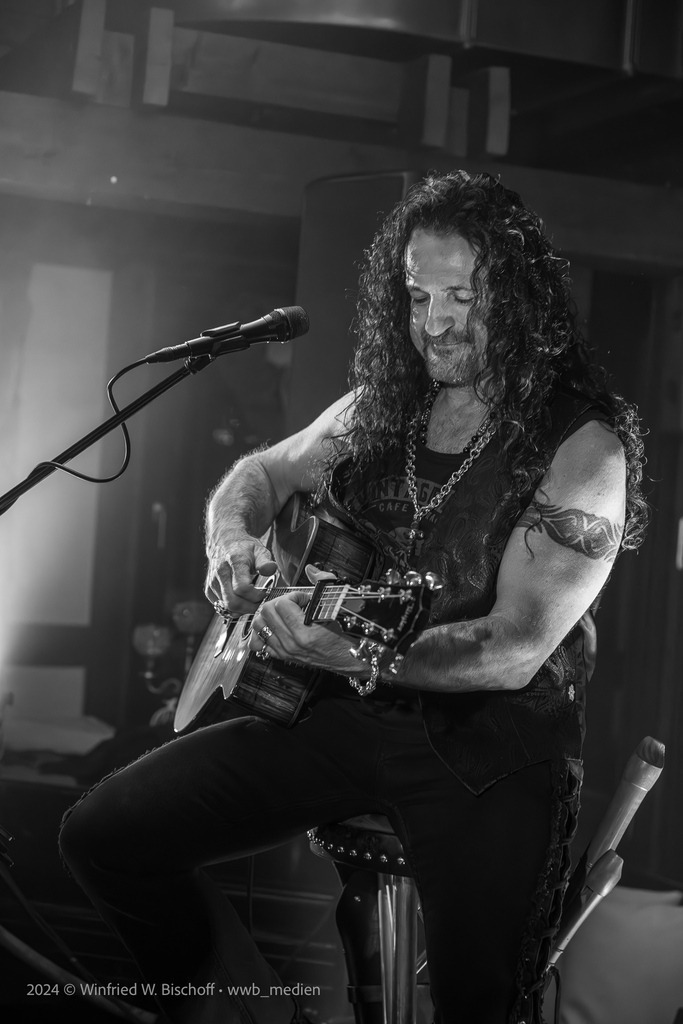 wwb-2504-0073 King Ralf HÜ_ | <Fotografie> <Video> <Film> <Winfried Bischoff> - Realisiert mit Pictrs.com