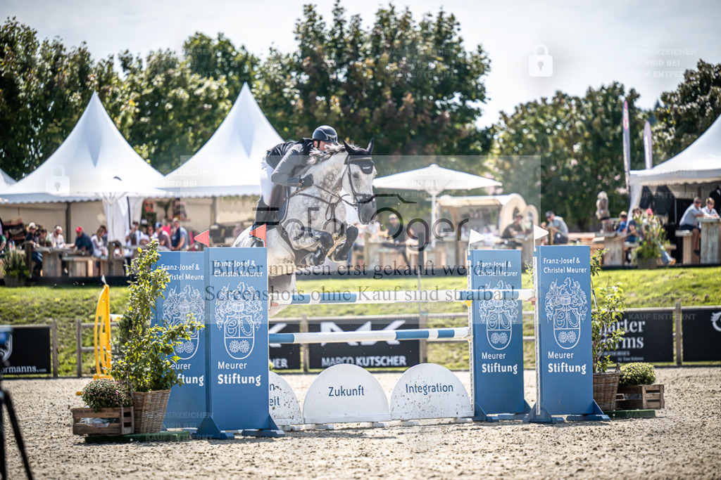 DOS_6162 | Entdecke hochwertige Reitturnierfotos von Foto Oger. Professionell, emotional und authentisch – jetzt Lieblingsmomente im Shop bestellen. - Realisiert mit Pictrs.com