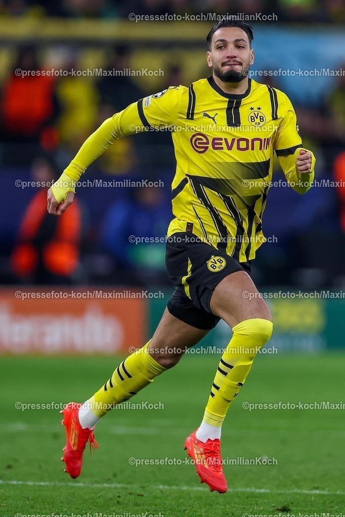 UCL1902250102369 | 19.02.2025, Fußball, UEFA Champions League, Borussia Dortmund - Sporting Lissabon, Signal Iduna Park, Knockout phase play-offs, Saison 2024 2025: Ramy Bensebaini (BVB #5)