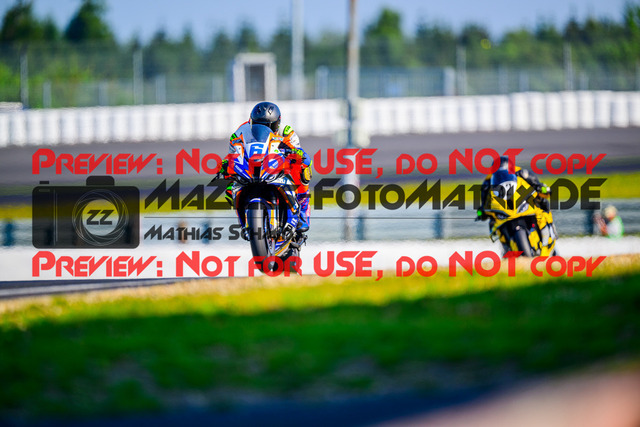 MaZZes_FotoMatrix_240901_6007705_5550 | STK1000