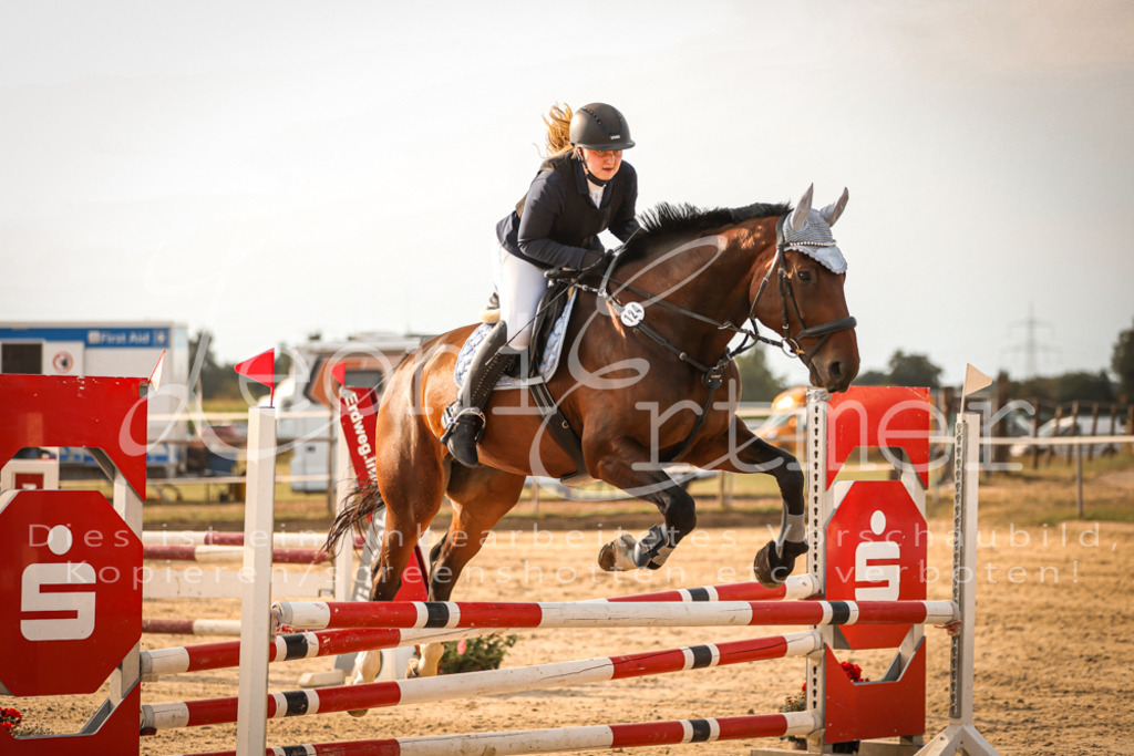 08.FrSpE00094 | Leoni Ertmer Photography - Realisiert mit Pictrs.com