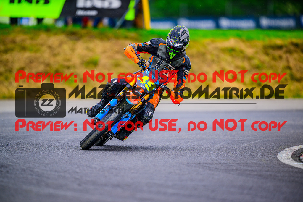 MaZZes_FotoMatrix_240608_6007705_0501 | S4