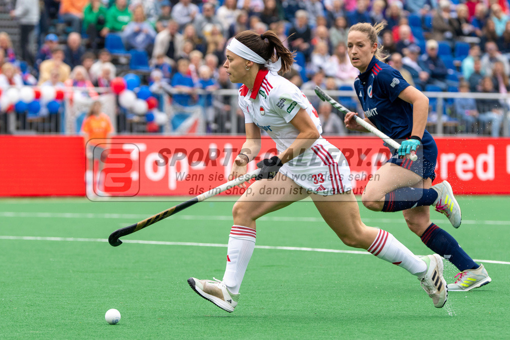 Final4_20240518-1150-0037 | Bonn, Deutschland, 18.05.2024: Emma Boermans (Rot-Weiss Koeln) in Aktion waehrend des Spiels der Deutsche Feldhockey-Meisterschaften 2024 zwischen Final 4 Damen Rot Weiss Köln - Mannheimer HC im Bonner THV am 18.05.2024 in Bonn, Deutschland. (Foto von Stephan Fehrmann)

Bonn, Germany, 18.05.2024: Emma Boermans (Rot-Weiss Koeln) in action during the game of Deutsche Feldhockey-Meisterschaften 2024 between Final 4 Damen Rot Weiss Köln - Mannheimer HC in Bonner THV at 18.05.2024 in Bonn, Deutschland. (Foto from Stephan Fehrmann)
