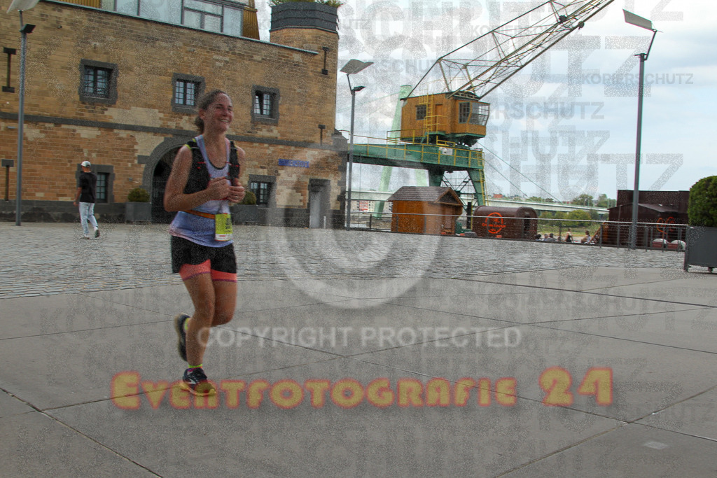 250920_1530_EV4_9000 | Sportfotografie im Rhein-Sieg Kreis, Köln, Bonn, NRW, Rheinland Pfalz, Hessen, etc. Unser Tätigkeitsfeld umfasst den Laufsport vom Volkslauf über den Marathon, Duathlon, Triathon bis zum Ultralauf wie Kölnpfad Ultra oder Schindertrail.