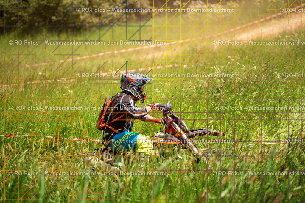 Wolfshausen 5 Lauf -459 | Sportfotografie von RO-Fotos: Motorsport, Motocross, Enduro, Laufveranstaltungen und Triathlon. Professionelle Fotos von Sportlern und Events. - Realisiert mit Pictrs.com