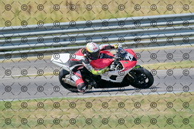 26bt04-0960 | markuskiefer.com - Realisiert mit Pictrs.com