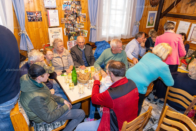 Verleihung des Ehrenzeichen des Landes an Hanebauer ÖR Johann Kraßnig sen. | Bildershop von pixelworld.at - Realisiert mit Pictrs.com
