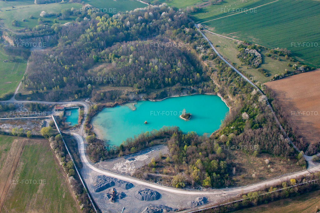 Luftbild: Altwiesloch, Kalktagebau im Steinbruch in Wiesloch im Bundesland Baden-Württemberg in Deutschland. Foto: IMG_49416.jpg vom 06.04.2012 durch Werner Riehm/FLY-FOTO.de