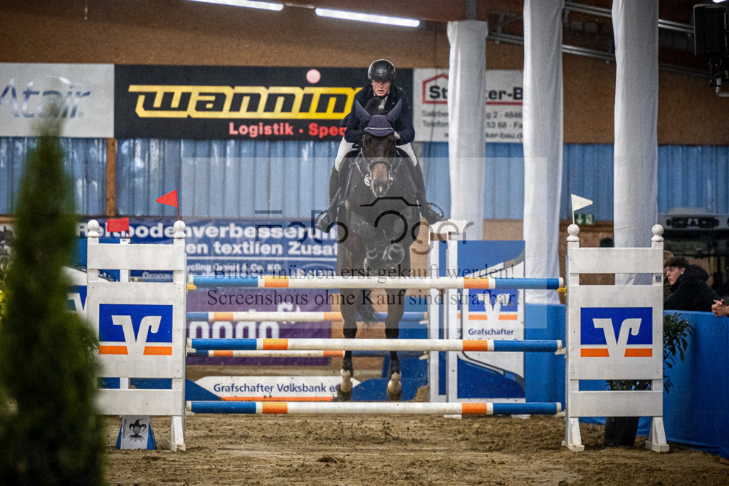 DOS_1556 | Entdecke hochwertige Reitturnierfotos von Foto Oger. Professionell, emotional und authentisch – jetzt Lieblingsmomente im Shop bestellen.Deutschlandweite Turnierfotografie. - Realisiert mit Pictrs.com