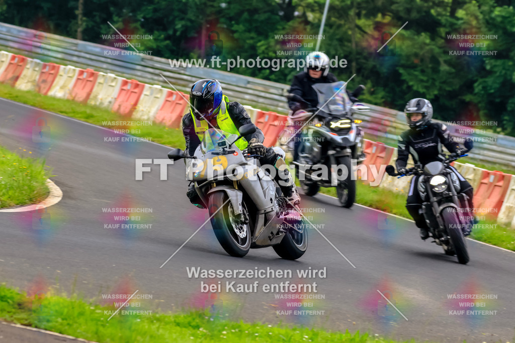 VBK-6798 | Hier findet Ihr Bilder von Touristenfahrten auf der Nürburgring Nordschleife oder von anderen Veranstaltungen die ich besucht habe. Viel Spass beim Durch Schauen 