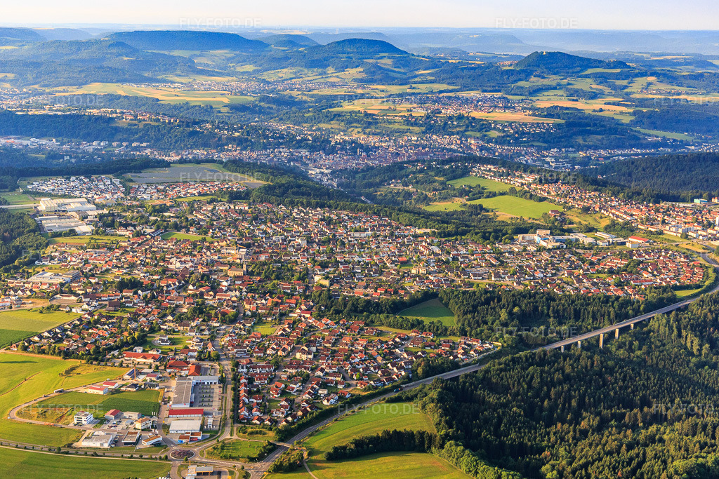 Luftbild: Stadtansicht aus Norden in Mutlangen im Bundesland Baden-Württemberg in Deutschland. Foto: IMG_101572.jpg vom 08.07.2017 durch Werner Riehm/FLY-FOTO.de