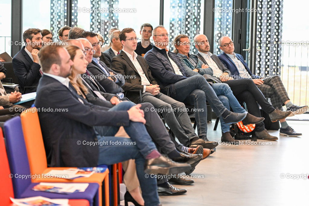 BKAÄ-Enquete_ JKU Med Campus I_ 10.05.2023-5 | 10.05.2023, Linz, AUT, JKU medLOFT, Arbeitsplatz Spital, wie die Jungen künftig arbeiten wollen, im Bild Zuhörer