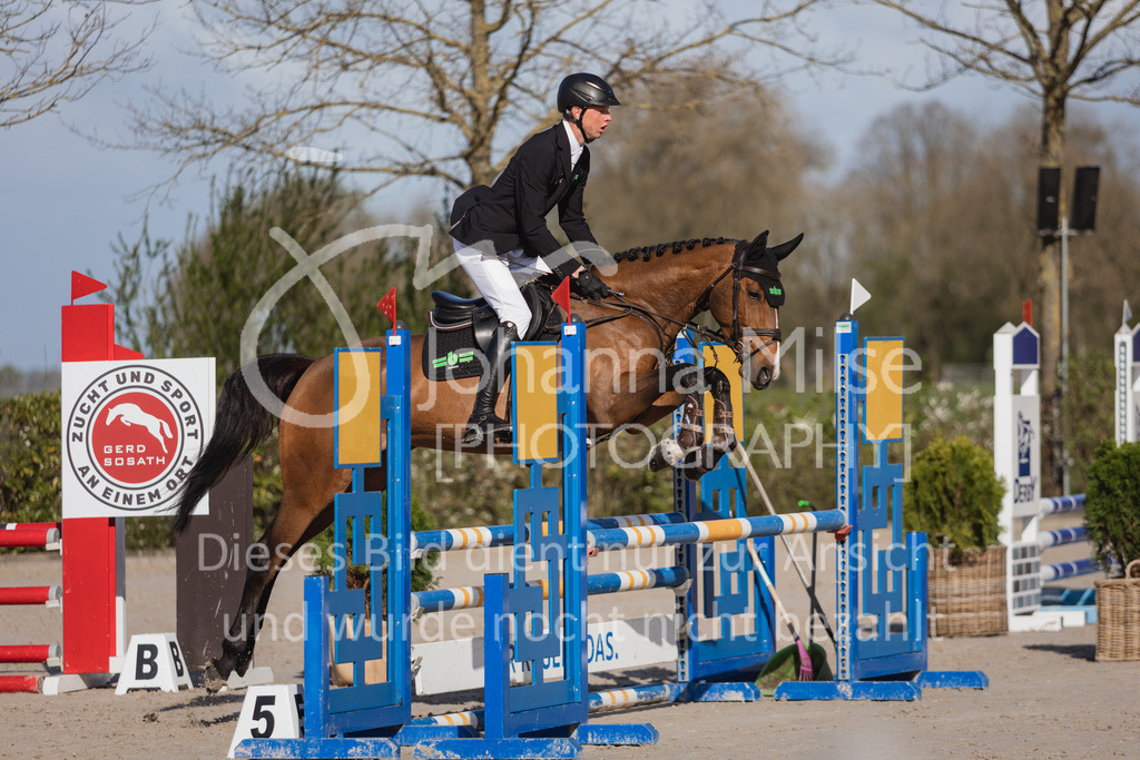 230425_Lemwerder_SprPf-A1St-110 | Deine schönsten Turniermomente als professionelle Fotos! Entdecke hochwertige Pferdesport-Fotografie im Online-Shop. Jetzt Fotos finden & bestellen!