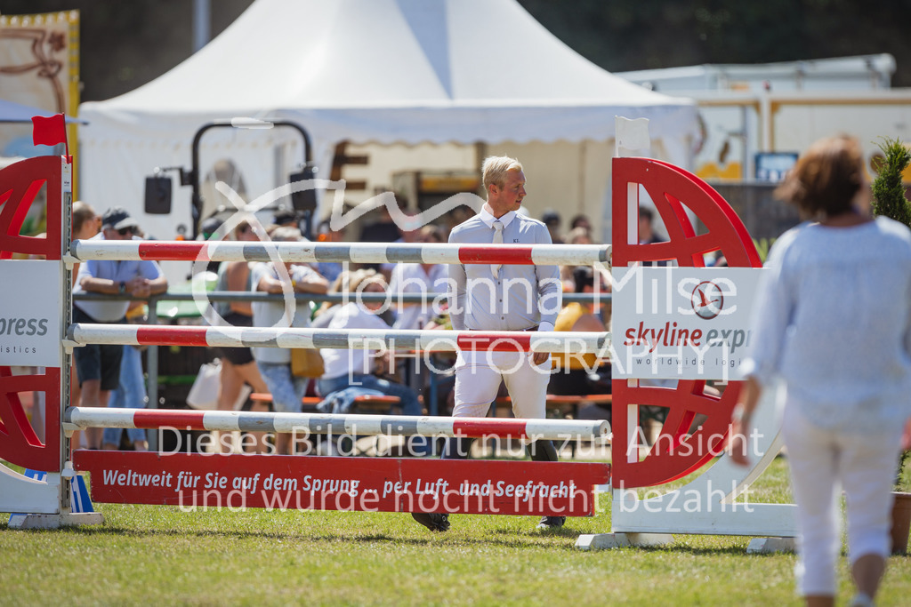220717_LC_GroßerPreis-901 | Deine schönsten Turniermomente als professionelle Fotos! Entdecke hochwertige Pferdesport-Fotografie im Online-Shop. Jetzt Fotos finden & bestellen!