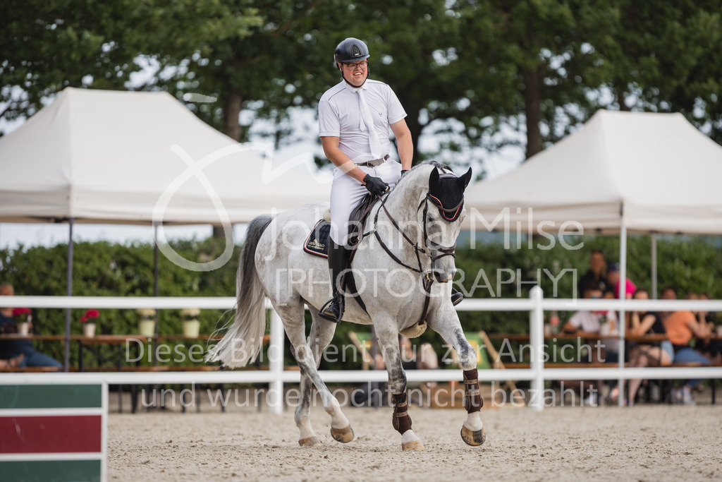 230616_Lemwerder_SprPf-Ageschl-836 | Deine schönsten Turniermomente als professionelle Fotos! Entdecke hochwertige Pferdesport-Fotografie im Online-Shop. Jetzt Fotos finden & bestellen!
