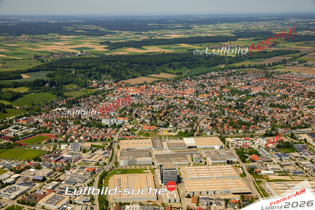 Das Luftbild zeigt Gewerbegebiet Mindelheim - Die Luftaufnahme wurde 2023 vom UL-Flugzeug aus erstellt ( keine Drohne ) - Hochauflösende Luftaufnahme - Für grossformatige Ausdrucke geeignet. Die Geschenkidee !Mit Lizenz und Bildrechte bestellbar