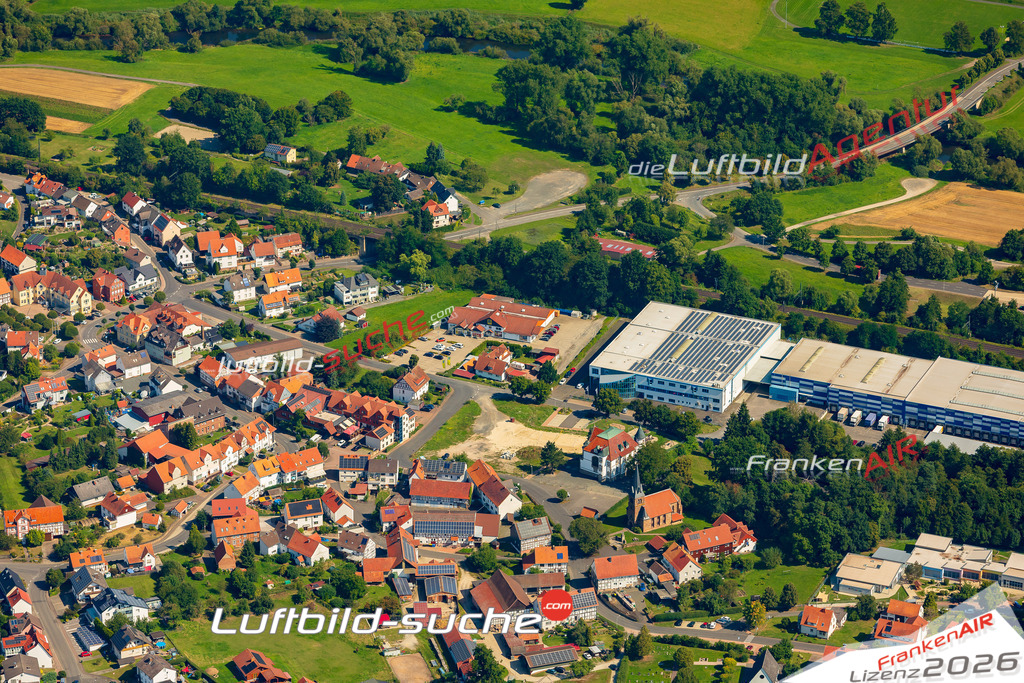 Neue Luftbildaufnahme der Stadt Malsfeld - Das Luftbild wurde 2025 vom UL-Flugzeug heraus erstellt ( keine Drohnenaufnahme ) - Hochauflösende Luftaufnahme - für Wandbilder und großformatige Ausdrucke geeignet. Das besondere Geschenk!Hier alle&nbsp;Infos zur Lizenzierung der LuftaufnahmeWir fliegen auch dieses Jahr wieder in Ihre Region um Luftbilder zu erstellen.- Luftbild anfragen