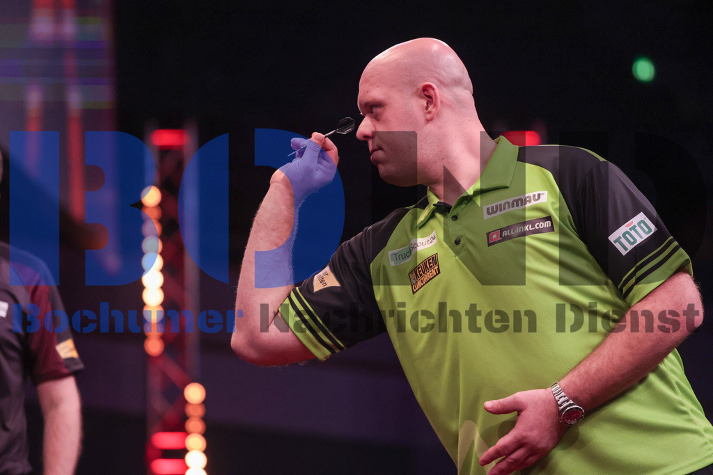  28.10.2023 - 
 | Sebastian Sendlak / Bochumer Nachrichtendienst (BOND) - PDC European Darts Championship: Achtelfinale - Realisiert mit Pictrs.com