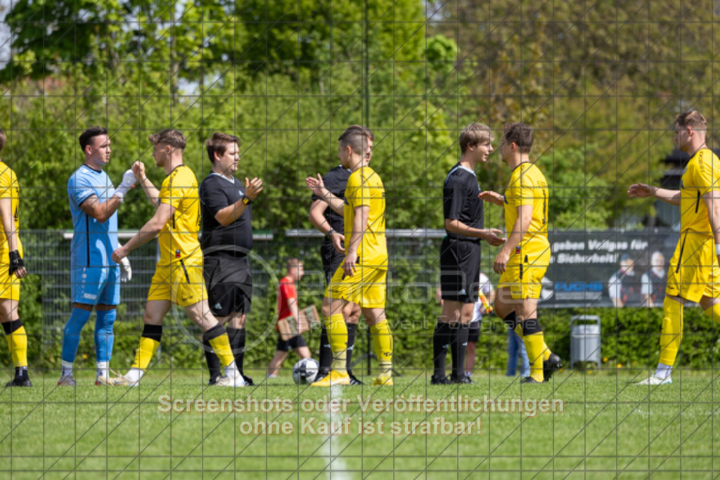20250427_145920_0027 | #,TSV Bad Boll (rot) vs. SV Waldhausen (gelb), Fussball, Landesliga 2 - wfv, 24. Spieltag, Saison 2024/2025, Rasenplatz, Erlengarten 37, 73087 Bad Boll, 27.04.2025 - 15:00 Uhr,Foto: PhotoPeet-Sportfotografie/Peter Harich