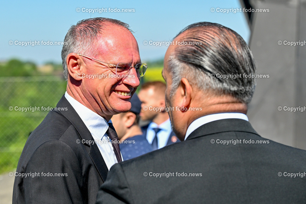 Internationale Gedenk- und Befreiungsfeier Gedenkstaette Mauthausen 2025_ 11.05.2025-95 | 11.05.2025, Mauthausen, AUT, Internationale Gedenk- und Befreiungsfeier Gedenkstaette Mauthausen 2025, 80 Jahre Befreiung KZ Mauthausen im Bild BM Gerhard Karner (VP, Bundesminister fuer Inneres)