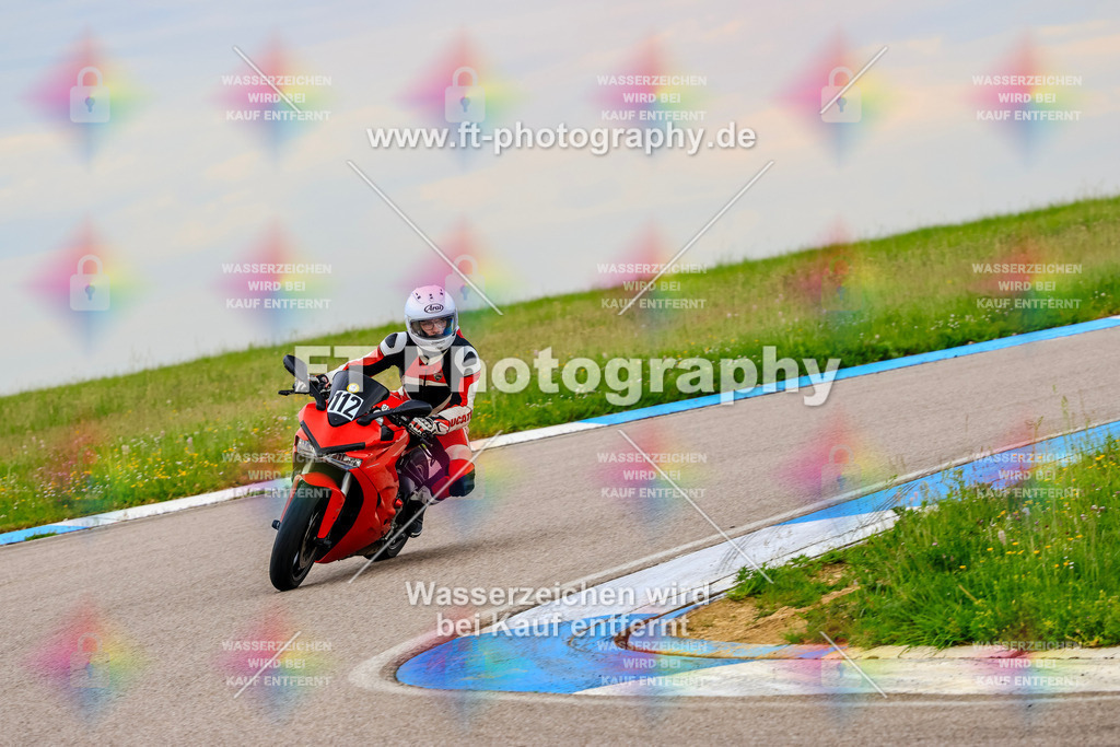 MotoTeam-1731 | Hier findet Ihr Bilder von Touristenfahrten auf der Nürburgring Nordschleife oder von anderen Veranstaltungen die ich besucht habe. Viel Spass beim Durch Schauen 